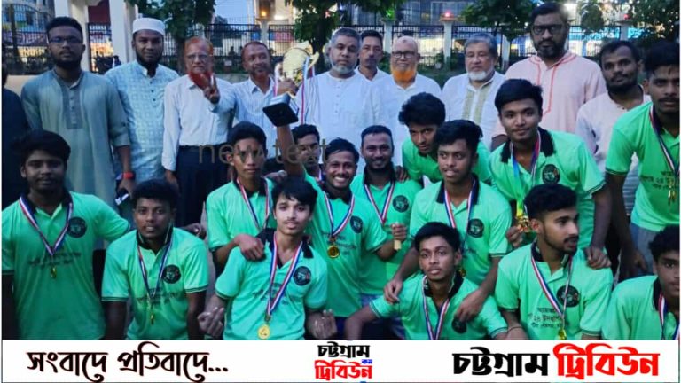 পটিয়ায় জুলাই স্মৃতি ফুটবল টুর্ণামেন্টে চ্যাম্পিয়ন মুগ্ধ ফুটবল দল